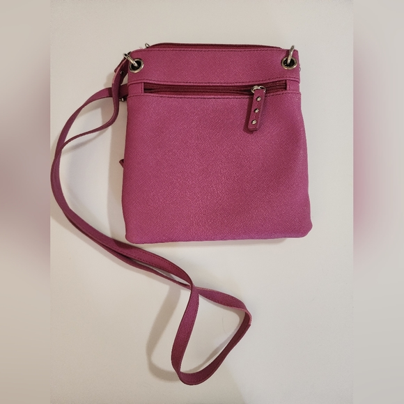 Nicole Miller crossbody small bag. Pre-loved in great condition - Picture 4 of 9